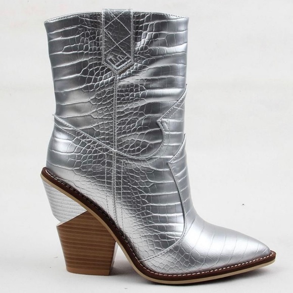 Ladies Mid Boots👢 - Picture 5 of 7